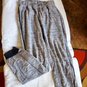 2(X)IST athletic joggers